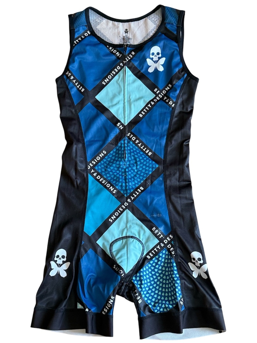BETTY DESIGNS HIGH PERFORMANCE WOMENS SLEEVELESS TRI SUIT KIT STYLISH MEDIUM